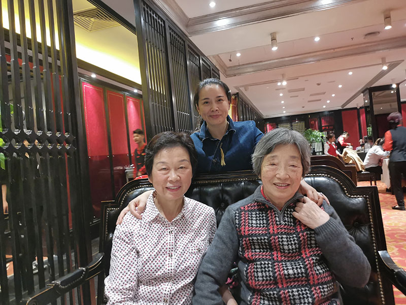 2015欧力维DHA荣获人民网颁发的最具潜力母婴高端渠道代理商(图1) 2015欧力维DHA荣获人民网颁发的最具潜力母婴高端渠道代理商(图1)